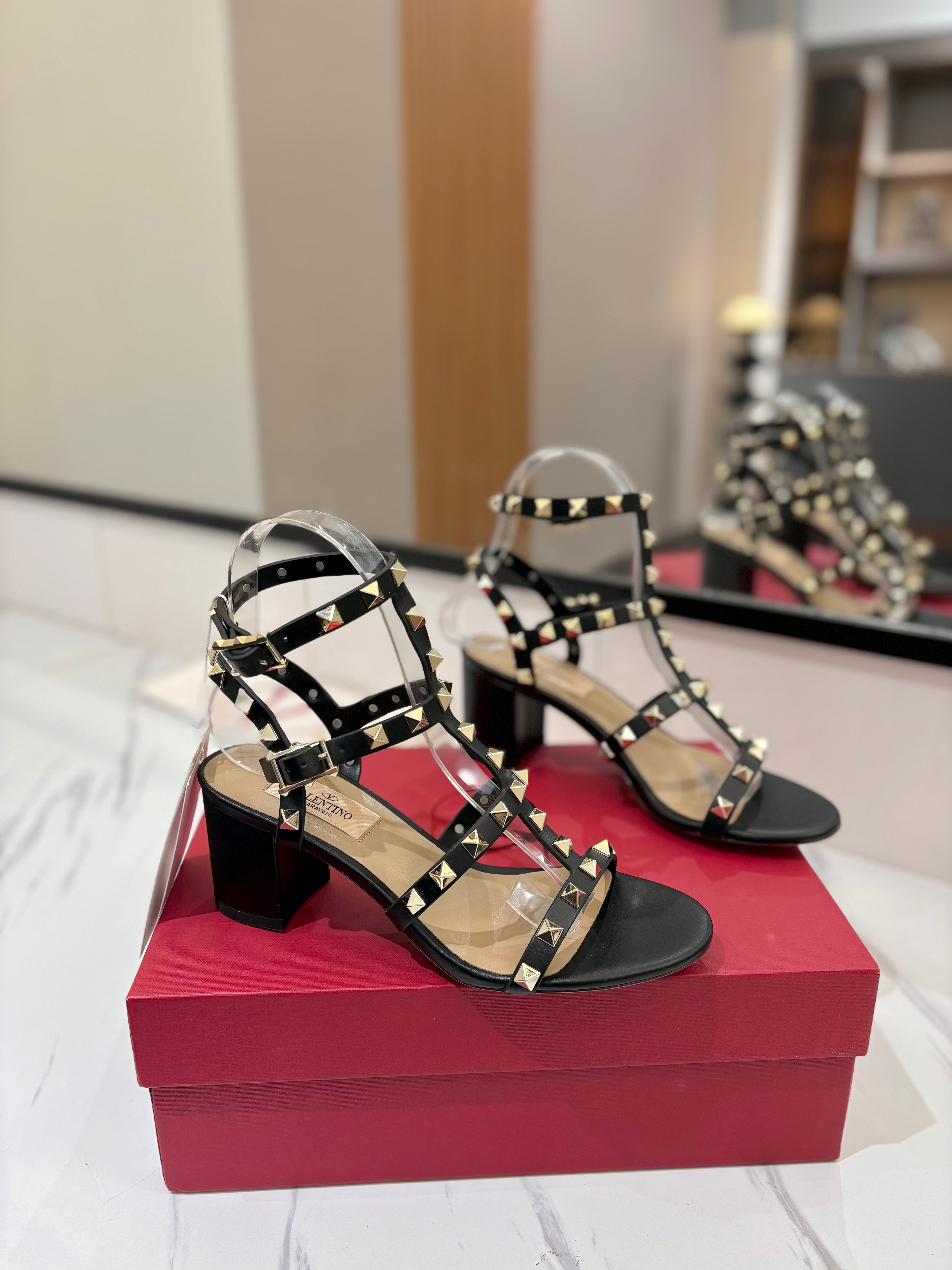VALENTINO 26S STUDDED HIGH HEEL SANDALS 65 MM IN BLACK CALFSKIN