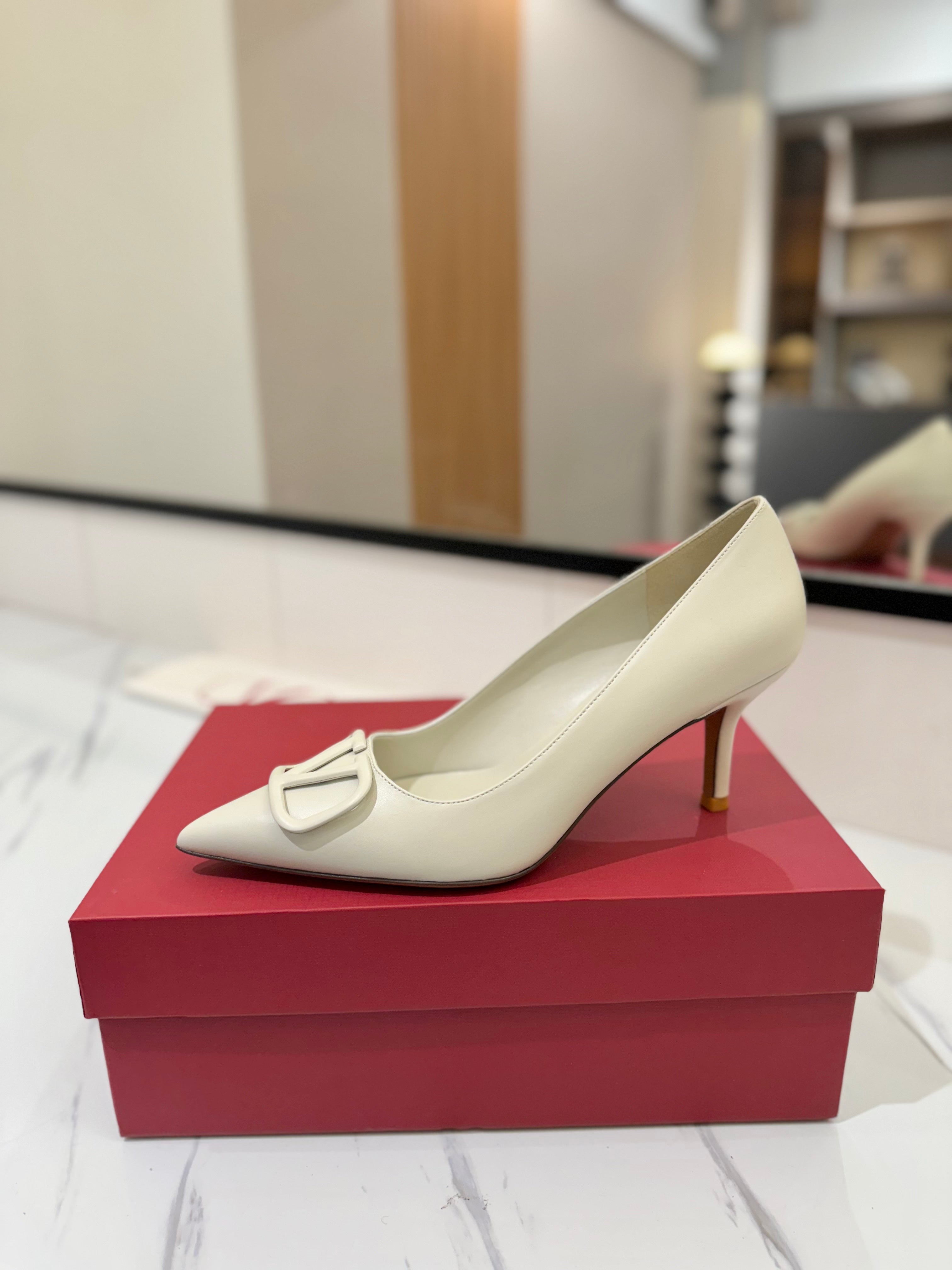 VALENTINO 26S HIGH HEELS 75 MM IN CREAM WHITE SMOOTH CALFSKIN