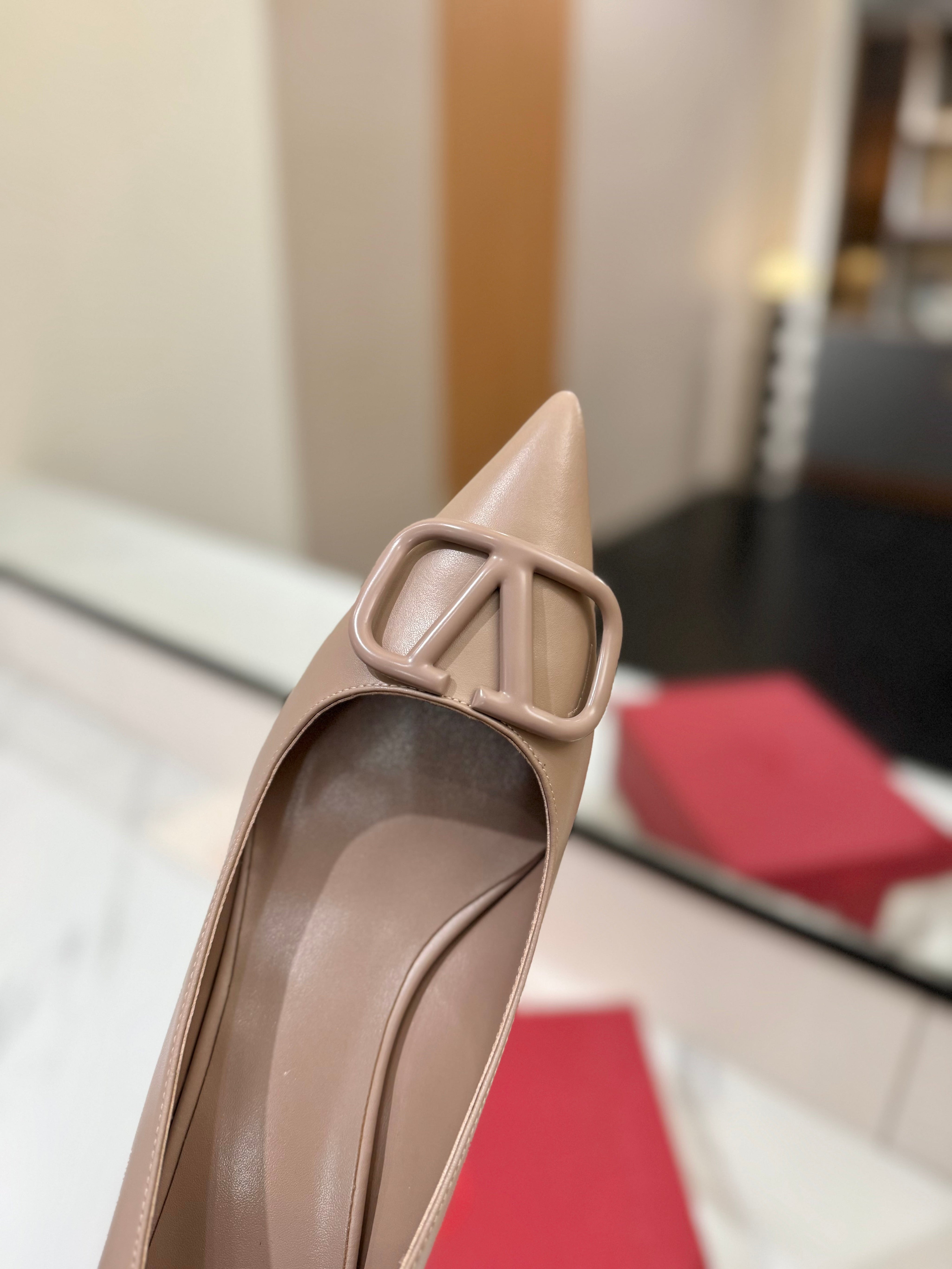 VALENTINO 26S HIGH HEELS 45 MM IN BEIGE SMOOTH CALFSKIN