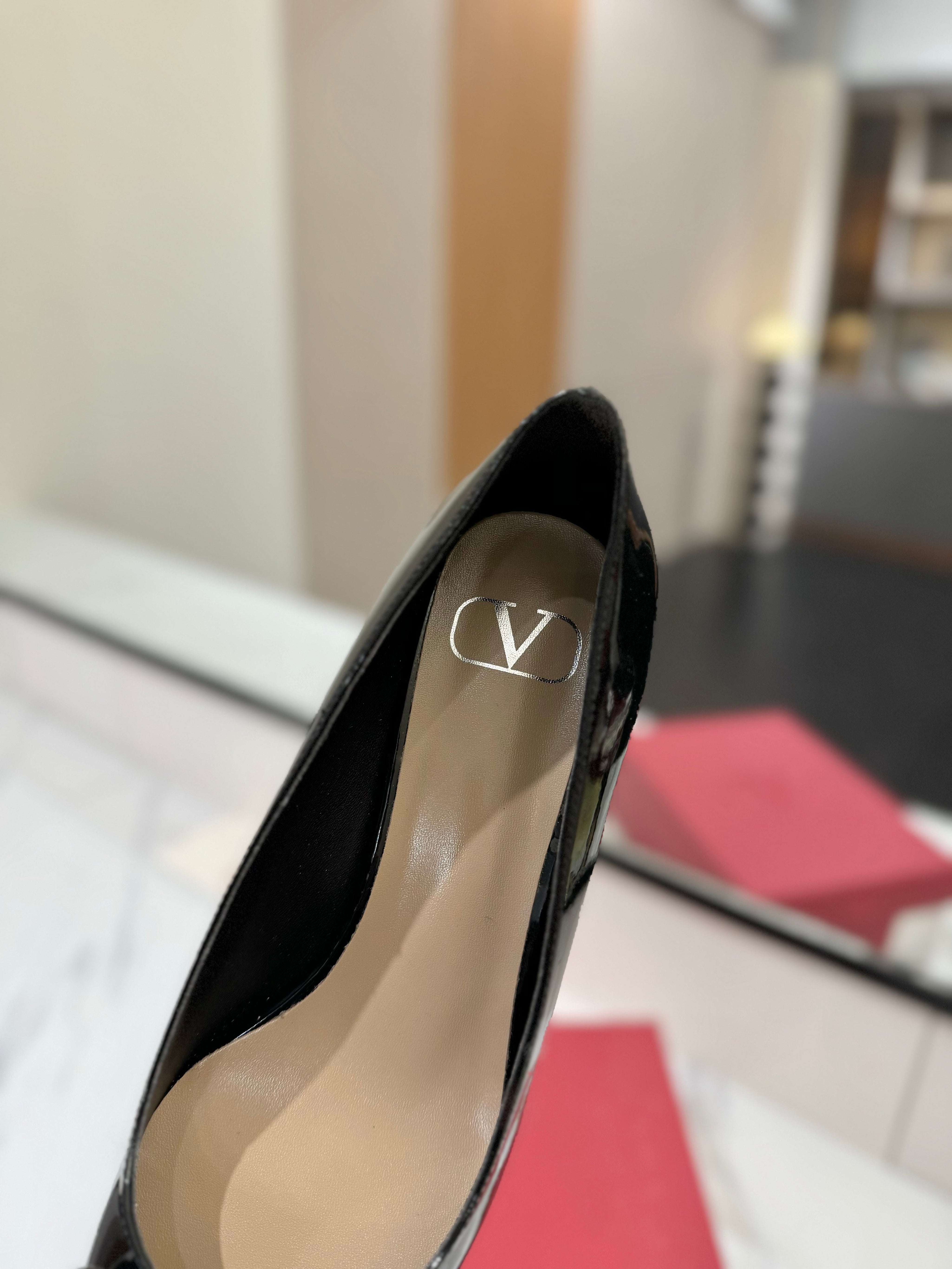 VALENTINO 26S HIGH HEELS 45 MM IN BLACK PATENT CALFSKIN