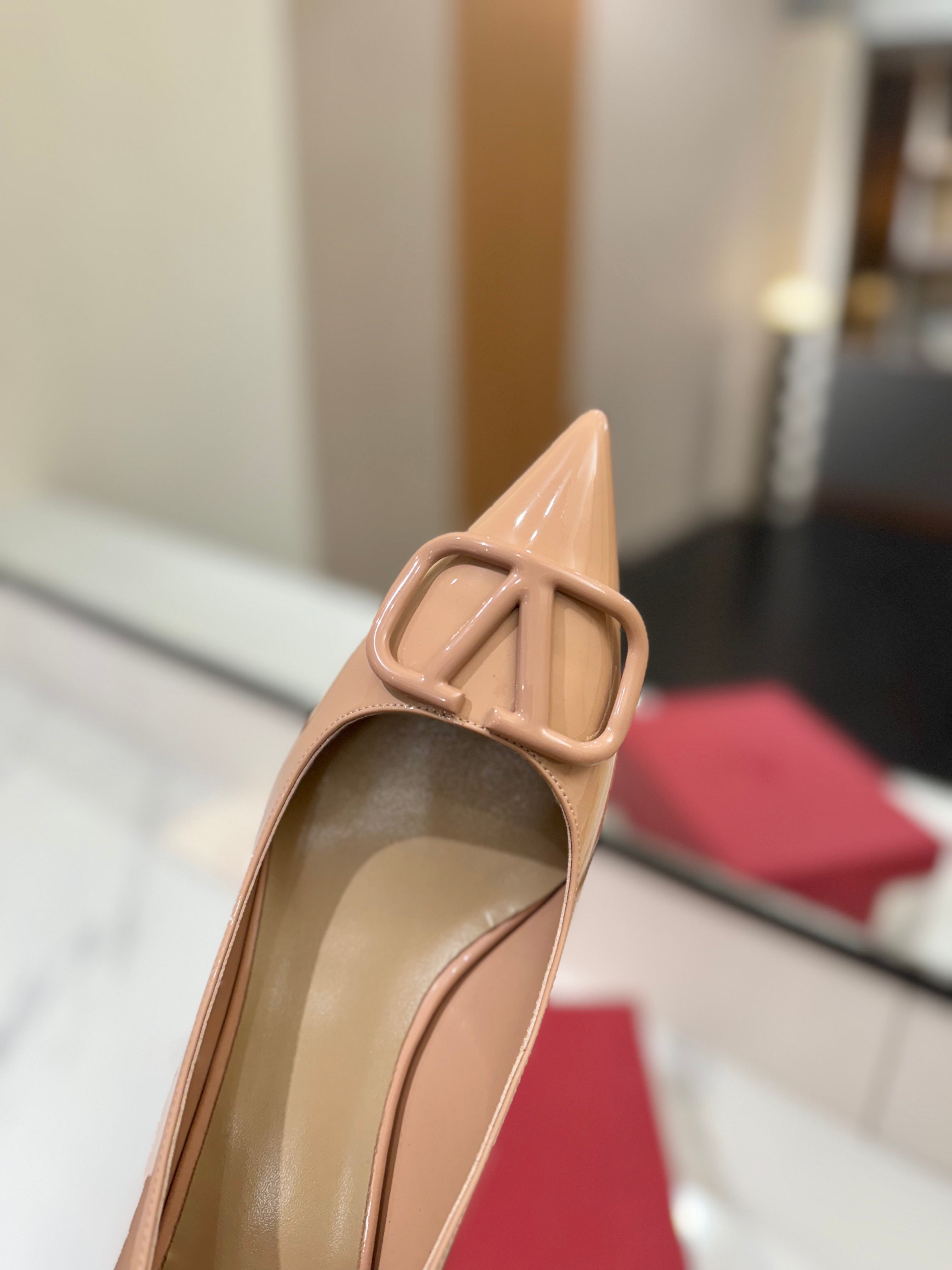 VALENTINO 26S HIGH HEELS 45 MM IN NUDE PATENT CALFSKIN