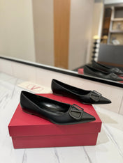 VALENTINO 26S BALLET FLATS IN BLACK SMOOTH CALFSKIN