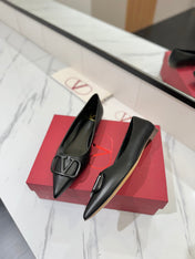 VALENTINO 26S BALLET FLATS IN BLACK SMOOTH CALFSKIN