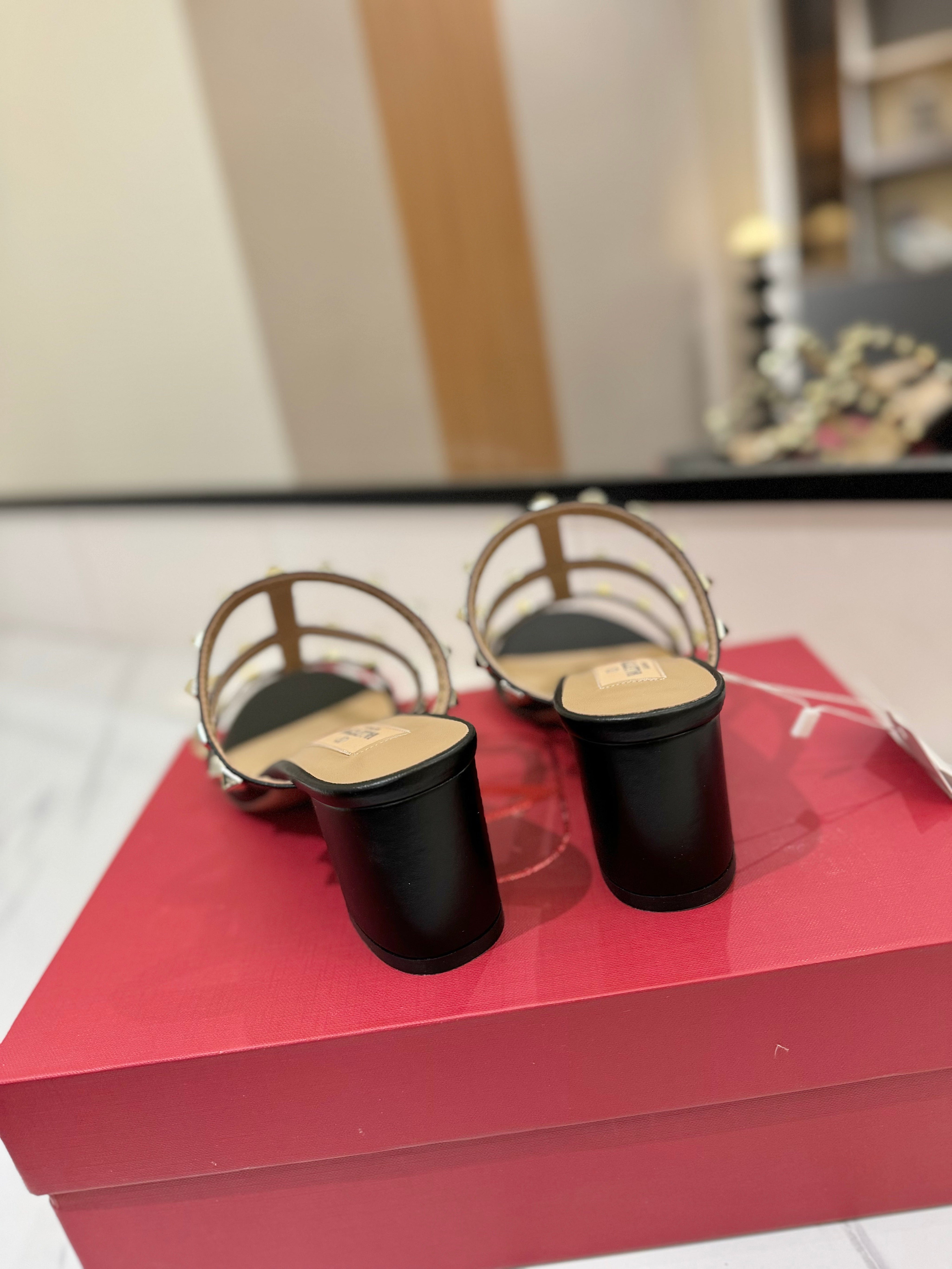 VALENTINO 26S HEELED SANDALS 60 MM IN BLACK CALFSKIN WITH GOLD STUDS