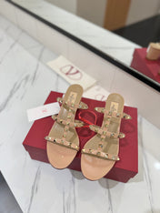 VALENTINO 26S HEELED SANDALS 60 MM IN BEIGE PINK CALFSKIN WITH GOLD STUDS