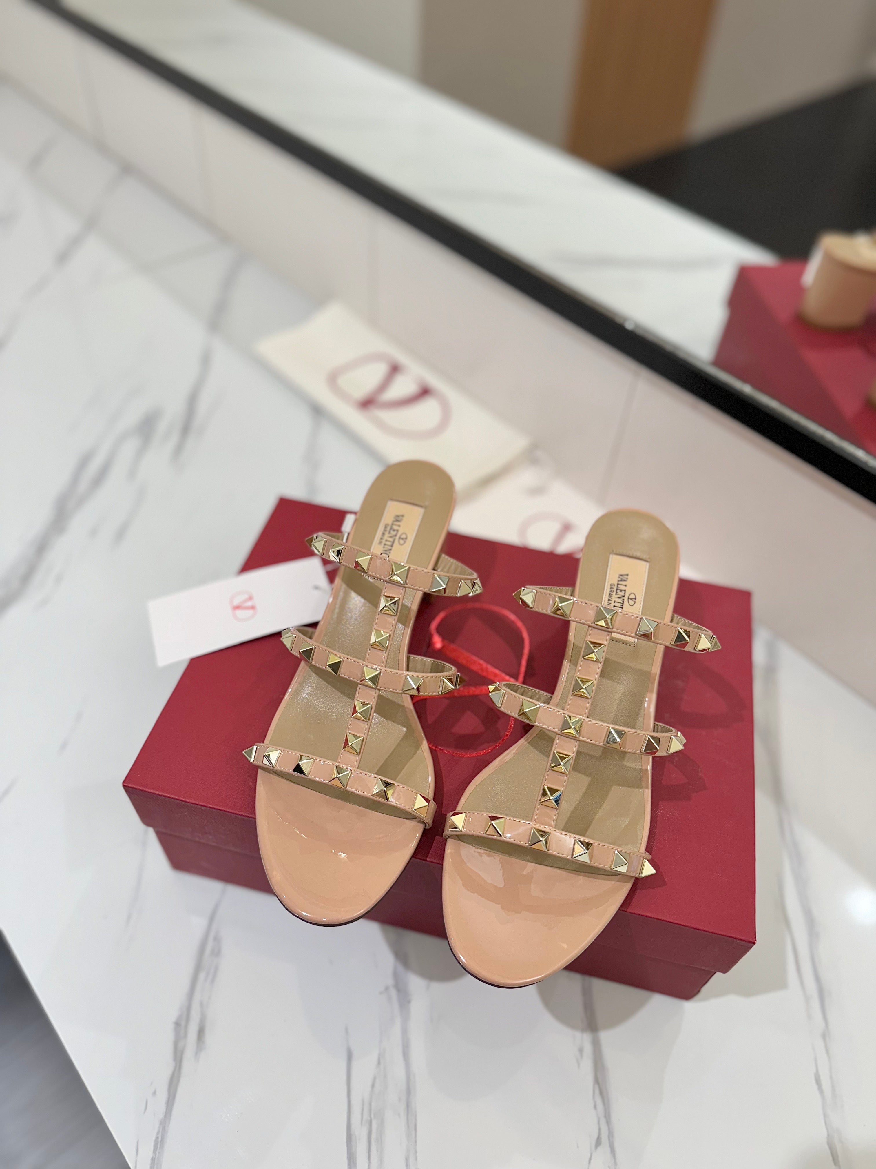 VALENTINO 26S HEELED SANDALS 60 MM IN BEIGE PINK CALFSKIN WITH GOLD STUDS