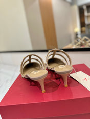 VALENTINO 26S STUDDED HEELED MULES 50 MM IN BEIGE PINK PATENT CALFSKIN