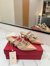 VALENTINO 26S STUDDED HEELED MULES 50 MM IN BEIGE PINK PATENT CALFSKIN