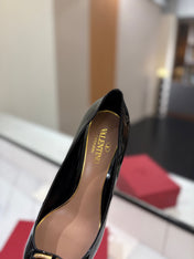 VALENTINO 26S POINTED-TOE PUMPS 65 MM IN BLACK PATENT CALFSKIN