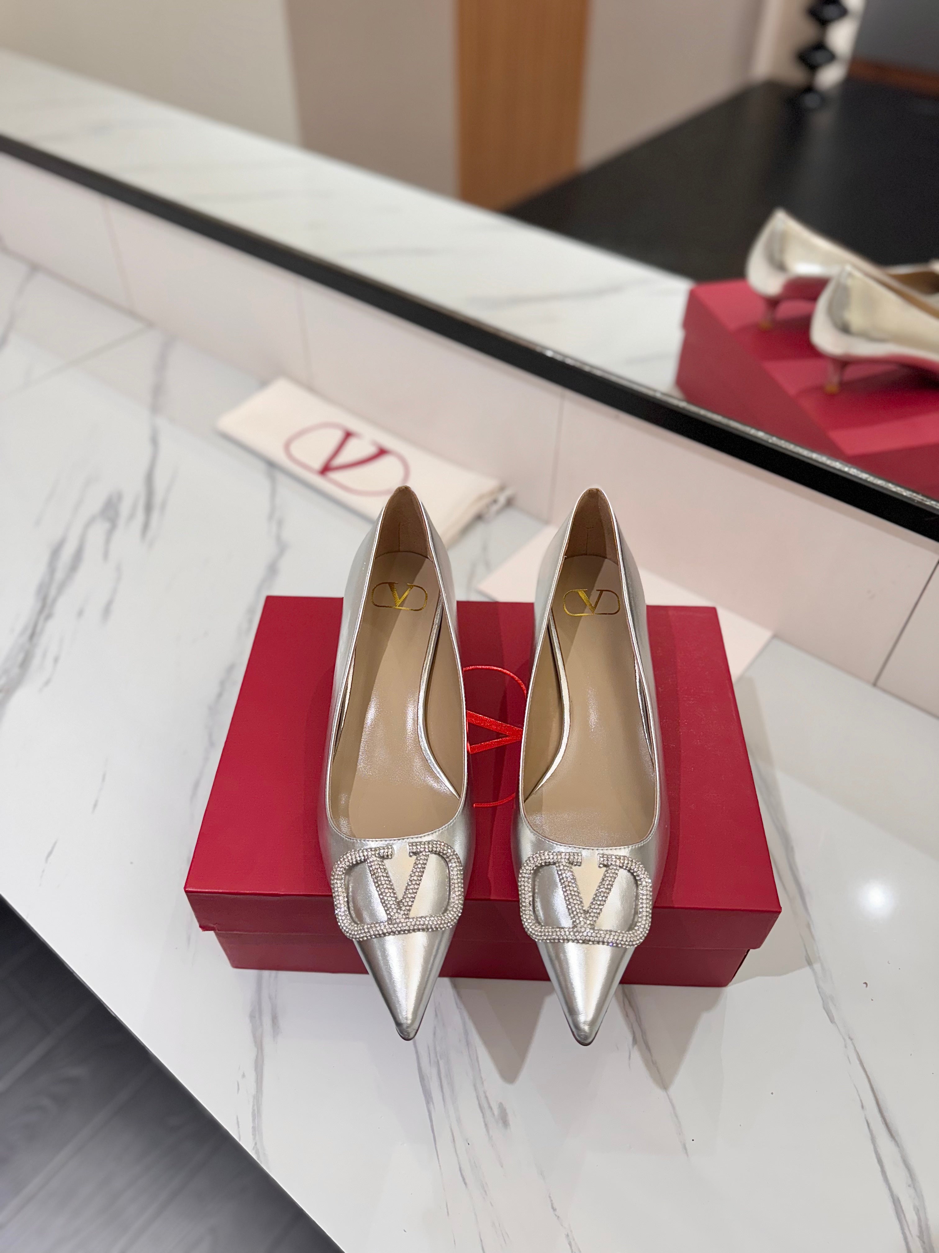 VALENTINO 26S HIGH HEELS 45 MM IN METALLIC SILVER CALFSKIN WITH VLOGO CRYSTAL