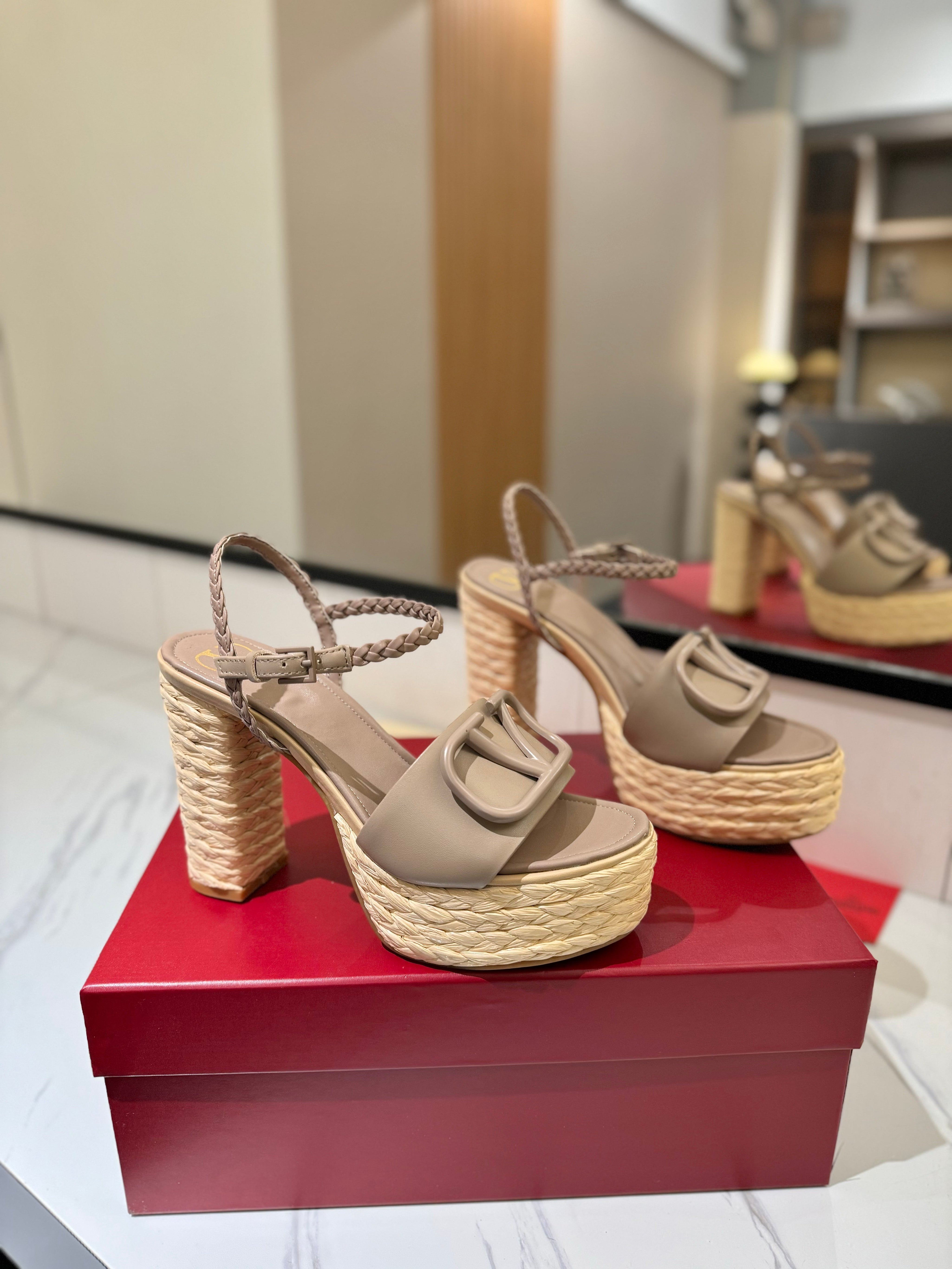 VLTN ESPADRILLE WEDGE SANDALS 25S 115 MM IN BEIGE BROWN LAMBSKIN