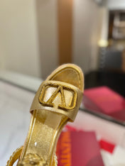 VLTN ESPADRILLE WEDGE SANDALS 25S 90 MM IN GOLD LAMBSKIN STYLE 1