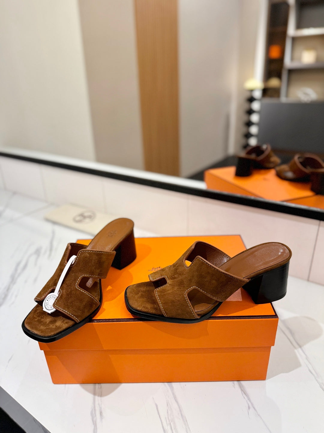 HM 26S HELIA SANDAL 70MM IN CARAMEL BROWN SUEDE