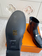 HM 25S KELSY ANKLE BOOT IN BLACK LAMBSKIN WITH SILVER HARDWARE