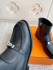 HM 25S KELSY ANKLE BOOT IN BLACK LAMBSKIN WITH SILVER HARDWARE