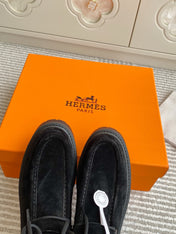 HM 25S ANKLE BOOTS IN BLACK SUEDE