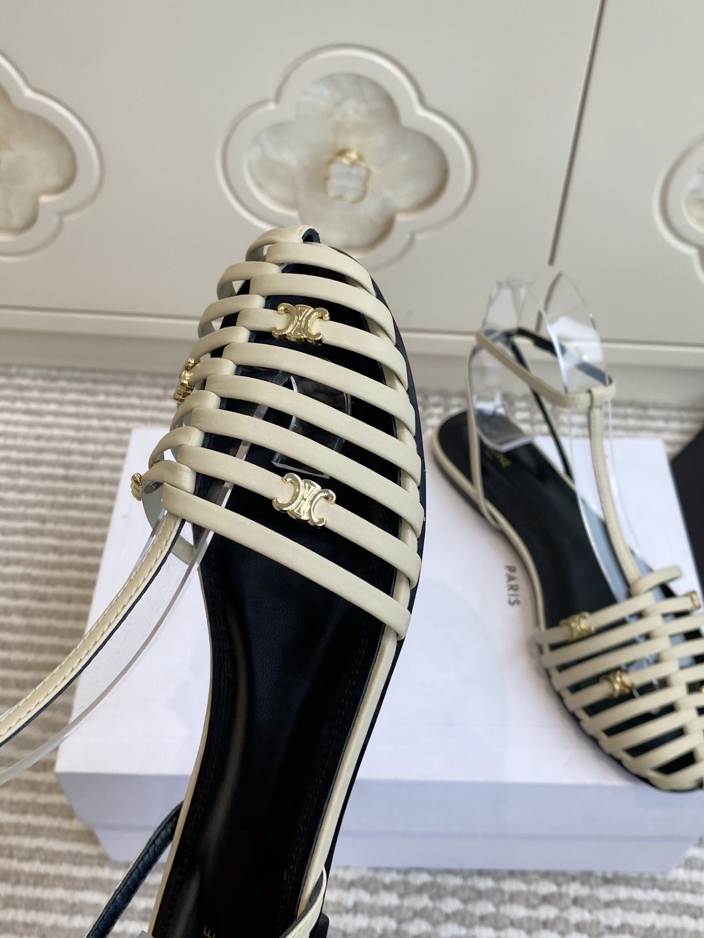CELINE 26S CLEA TRIOMPHE GLADIATOR SANDALS IN BEIGE LAMBSKIN