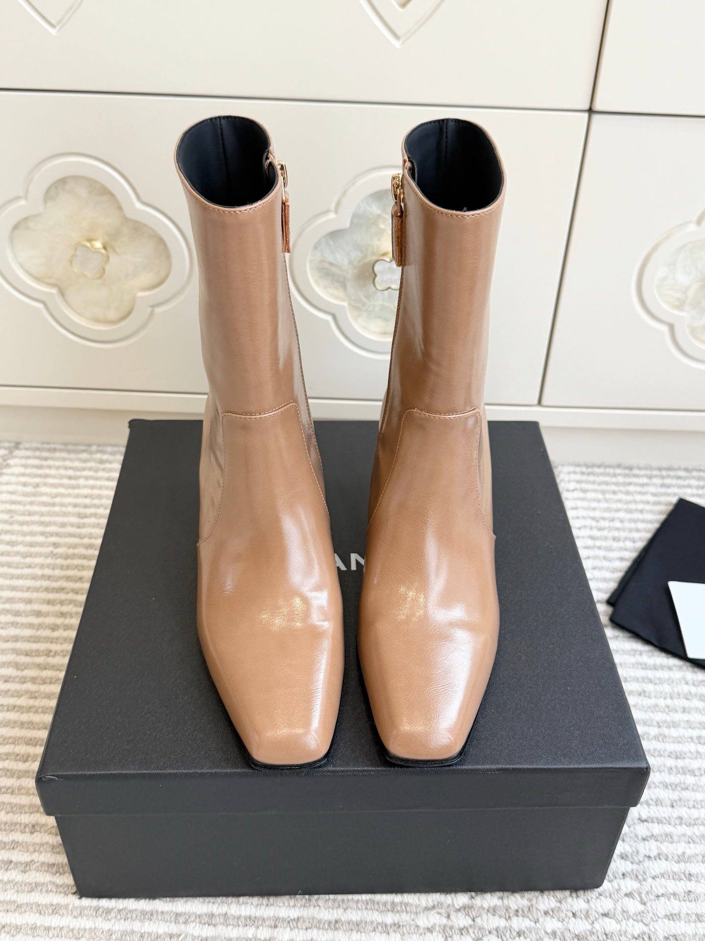CHANEL 26S HIGH HEEL ANKLE BOOTS 70 MM IN BEIGE CALFSKIN SQUARE TOE