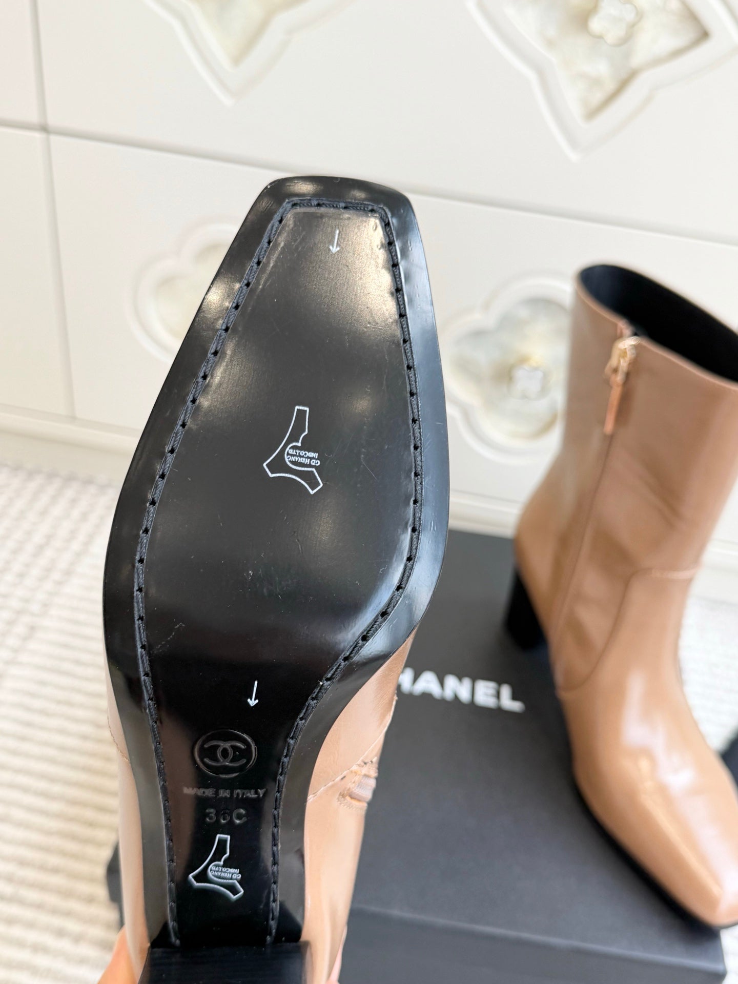 CHANEL 26S HIGH HEEL ANKLE BOOTS 70 MM IN BEIGE CALFSKIN SQUARE TOE