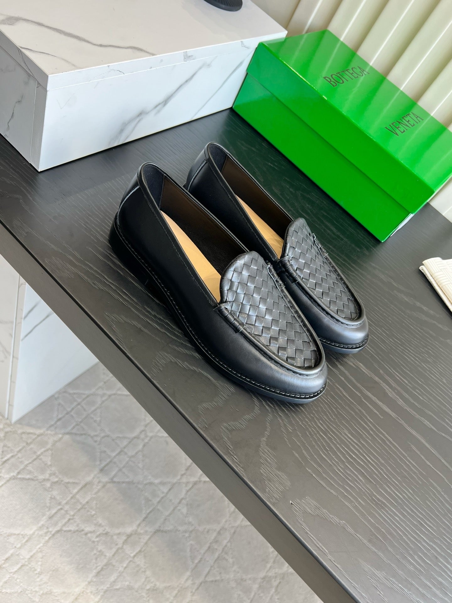BOTTEGA VENETA 26S WOVEN LOAFERS IN BLACK LAMBSKIN