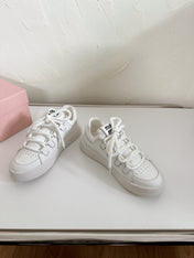 SNEAKERS SIMPLE DESIGN IN WHITE SHEEPSKIN