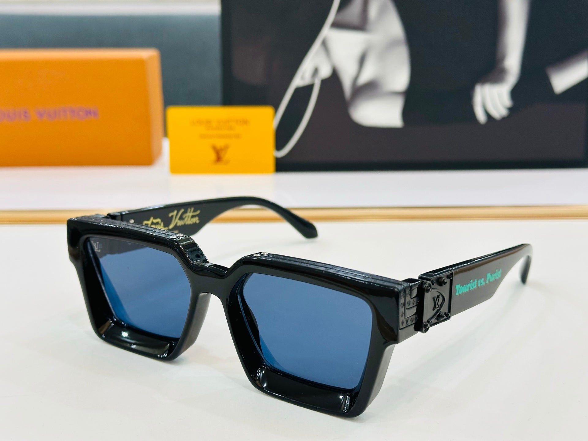 RECTANGLE SUNGLASSES 574799 IN ACETATE