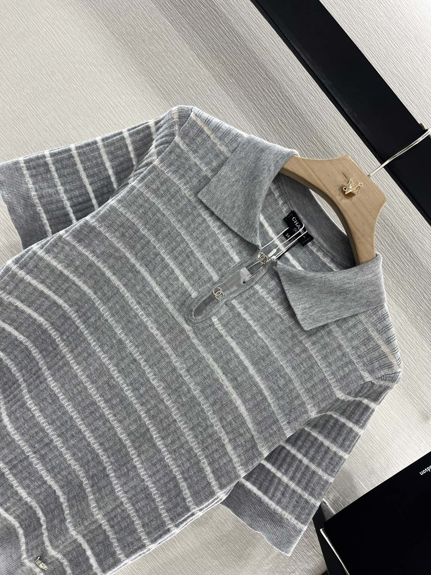 CHANEL SHORT SLEEVE KNIT TOP