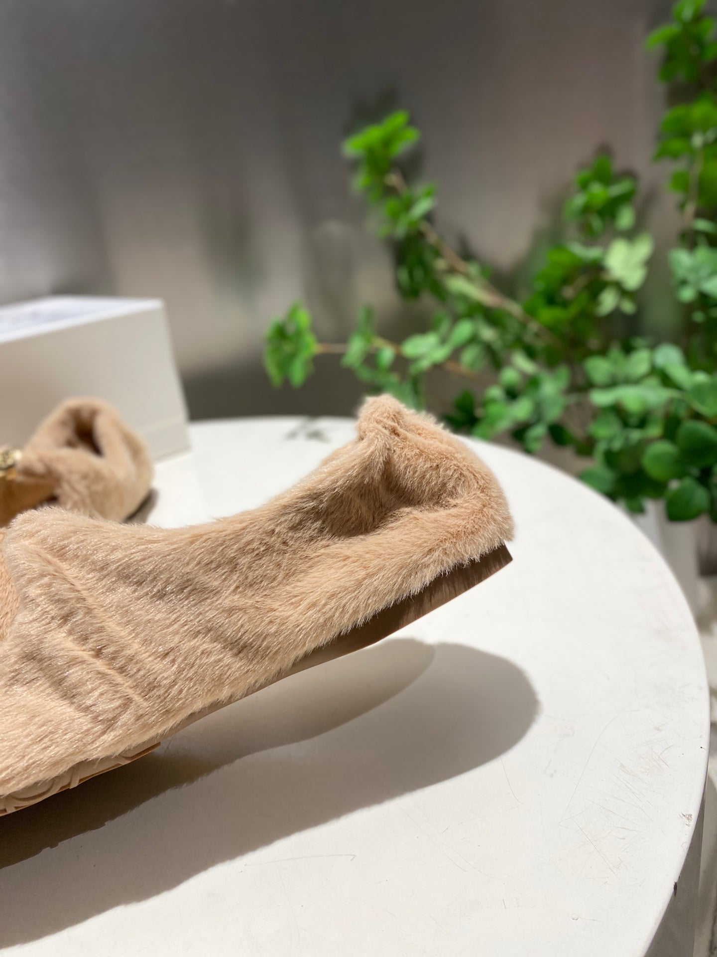 LOEWE 26S BALLET FLATS IN BEIGE SHEARLING