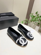 CHANEL 26S FLATS IN BLACK LAMBSKIN WITH BOW