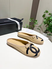 CHANEL 26S FLAT MULES IN BEIGE LAMBSKIN