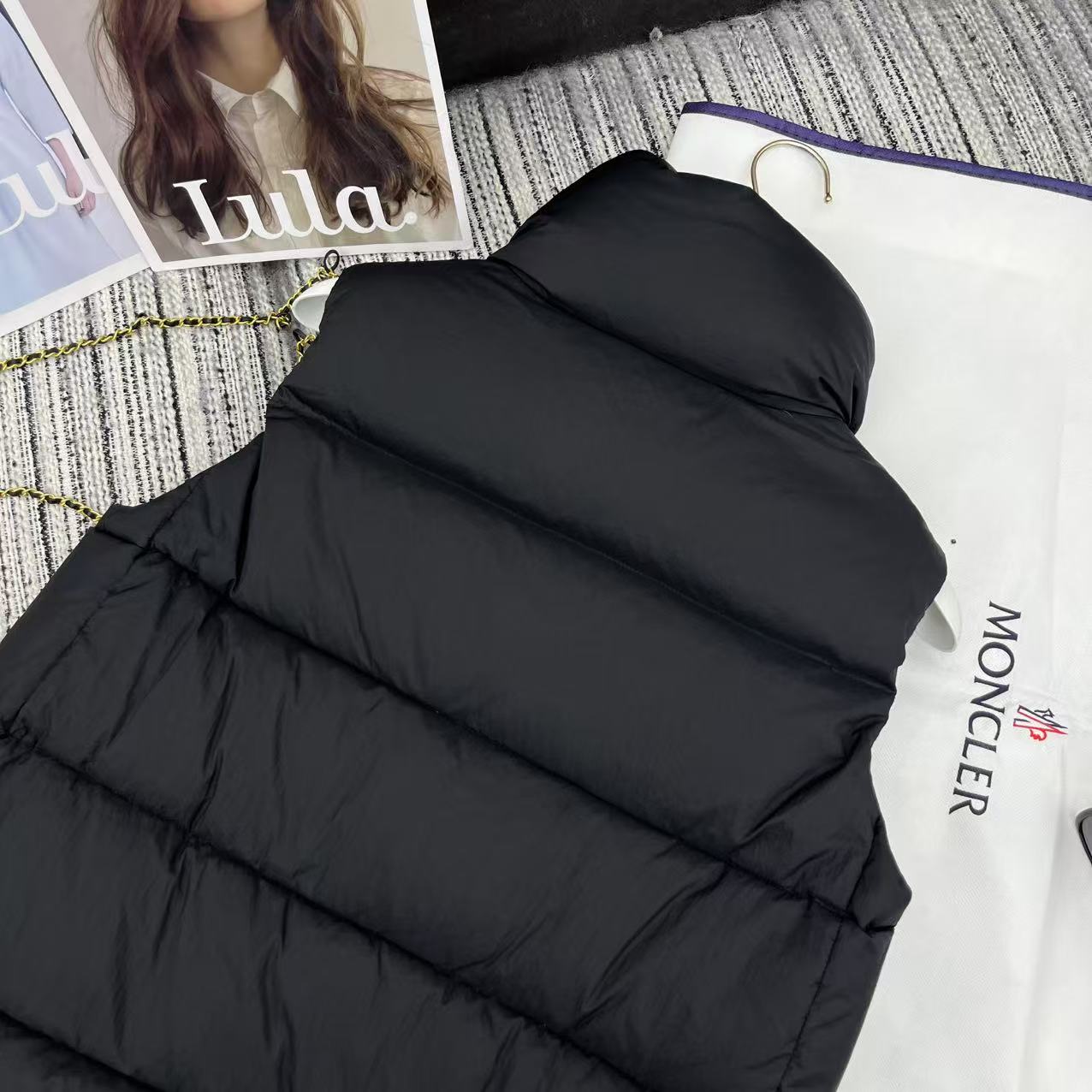 MONCLER 25S PUFFER VEST 290
