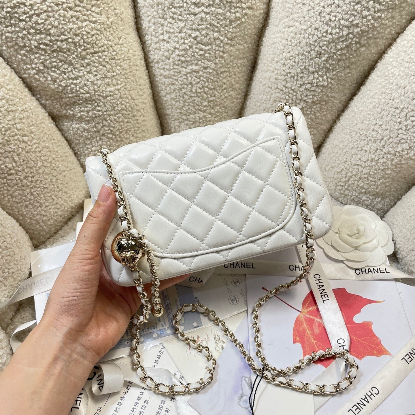 CHANEL 26S FLAP BAG 20 IN WHITE LAMBSKIN