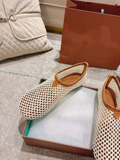 FLAT SHOES IN CREAM WHITE MESH FABRIC