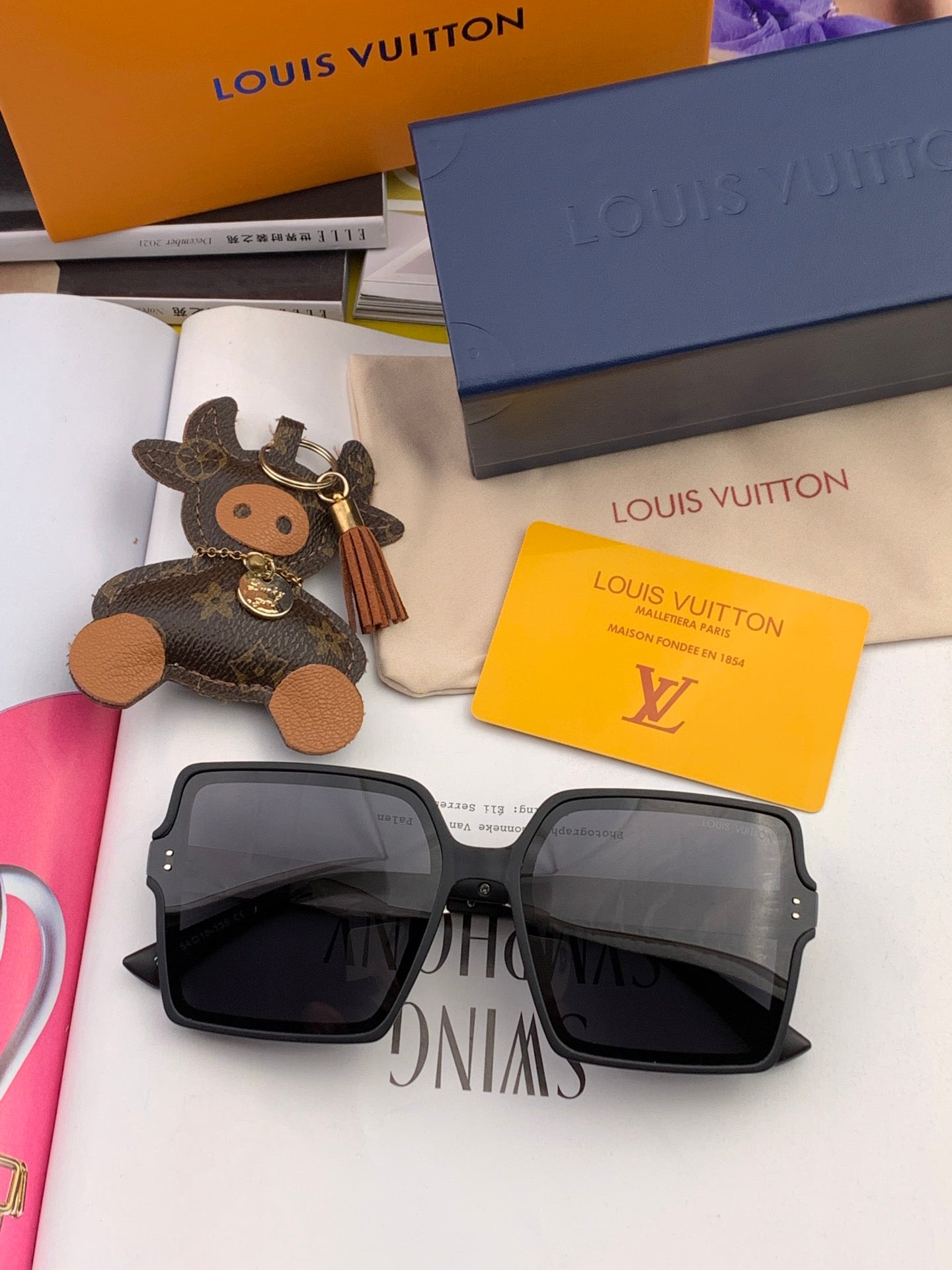 SQUARE SUNGLASSES L1577 IN ACETATE