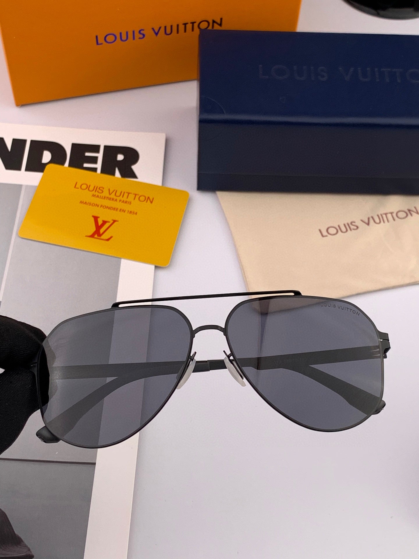 PILOT SUNGLASSES L311 IN METAL