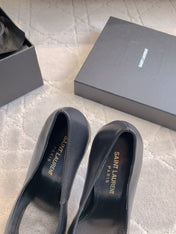 HIGH HEEL 10 CM PUMP IN BLACK CALFSKIN WITH GOLD HARDWARE