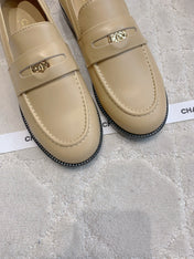 CHANEL 25S MOCCASINS IN BEIGE CALFSKIN GOLD HARDWARE