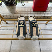VALENTINO 26S ESPADRILLE MULES IN BLACK AND BEIGE RAFFIA