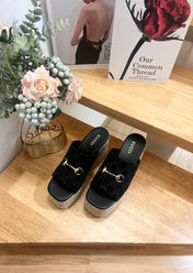 GUCCI 26S WEDGE SANDALS 100 MM IN BLACK VELVET