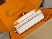 LV 25S NIL BAG 98MM IN WHITE MONOGRAM CANVAS AND CALFSKIN GOLD HARDWARE