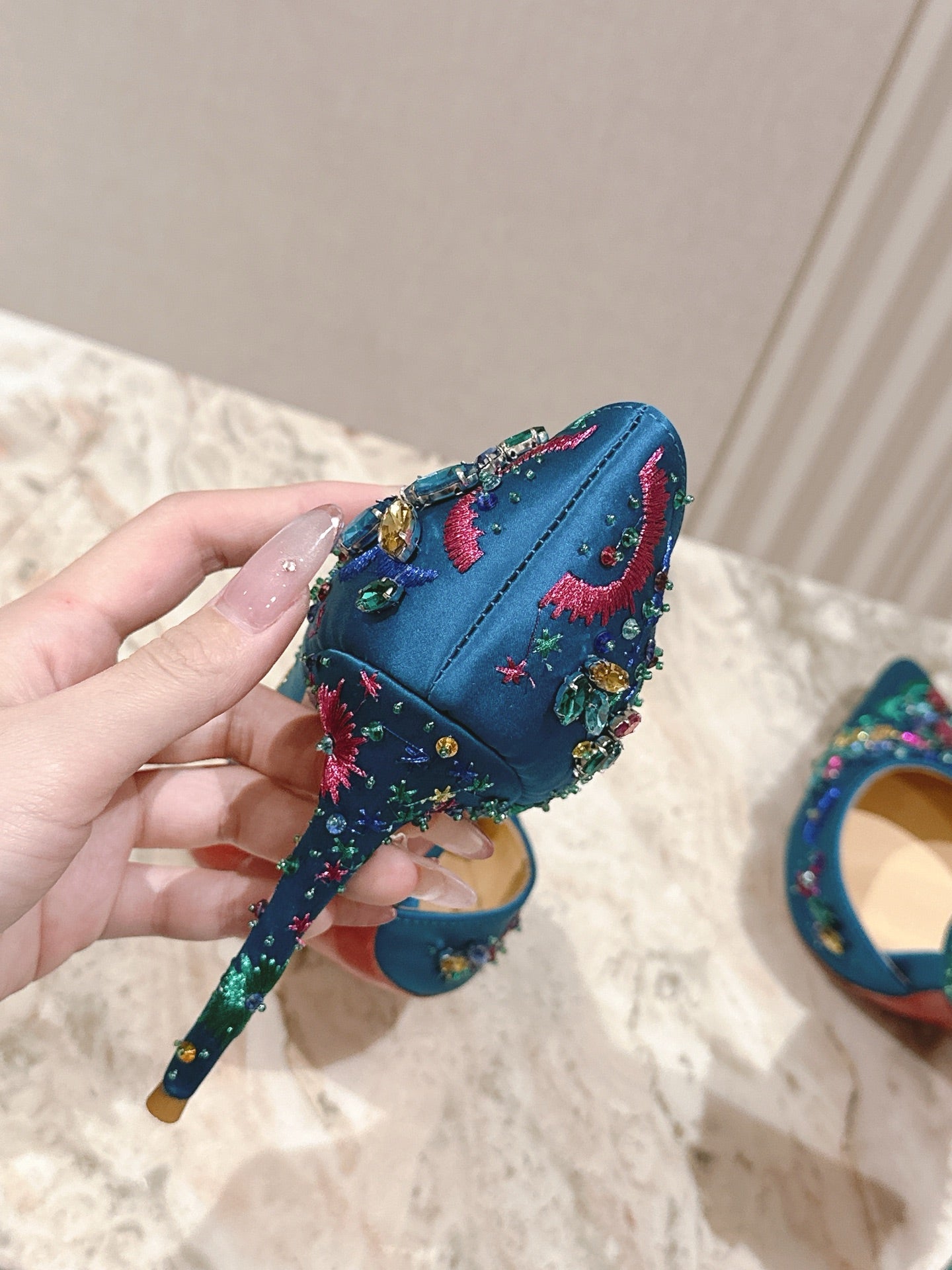 COLORFUL EMBROIDERED IRIZA PUMPS 105MM IN AQUA BLUE SATIN