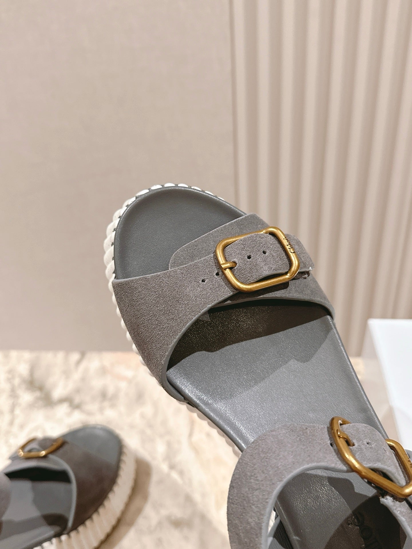 CHLOÉ 26S HIGH-HEELED SANDALS IN GREY LAMBSKIN AND SUEDE
