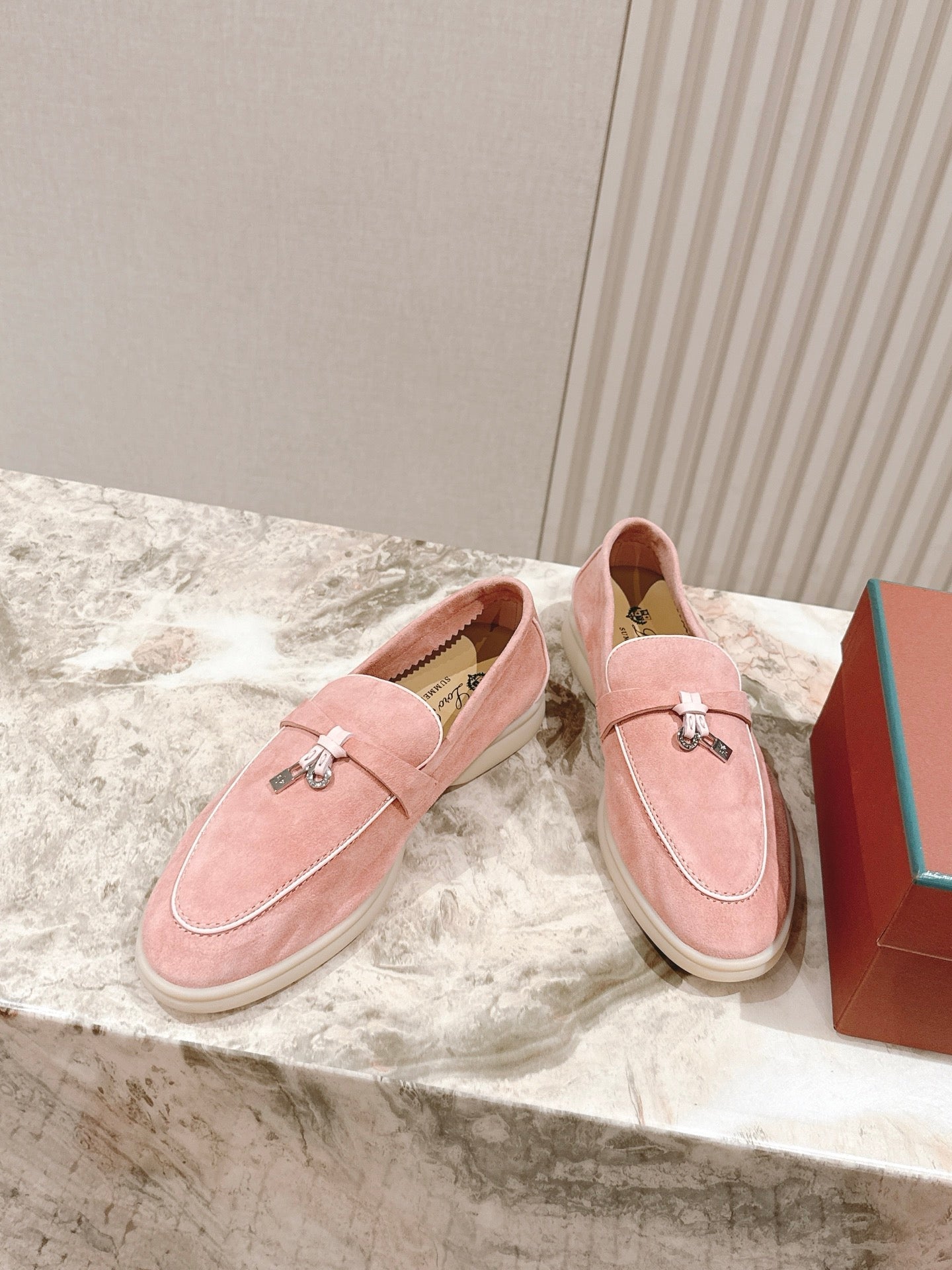 LP LOAFERS 25S IN LIGHT PINK SUEDE WITH SILVER HARDWARE