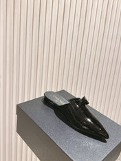 CC FLAT MULES 25S IN BLACK PATENT LEATHER