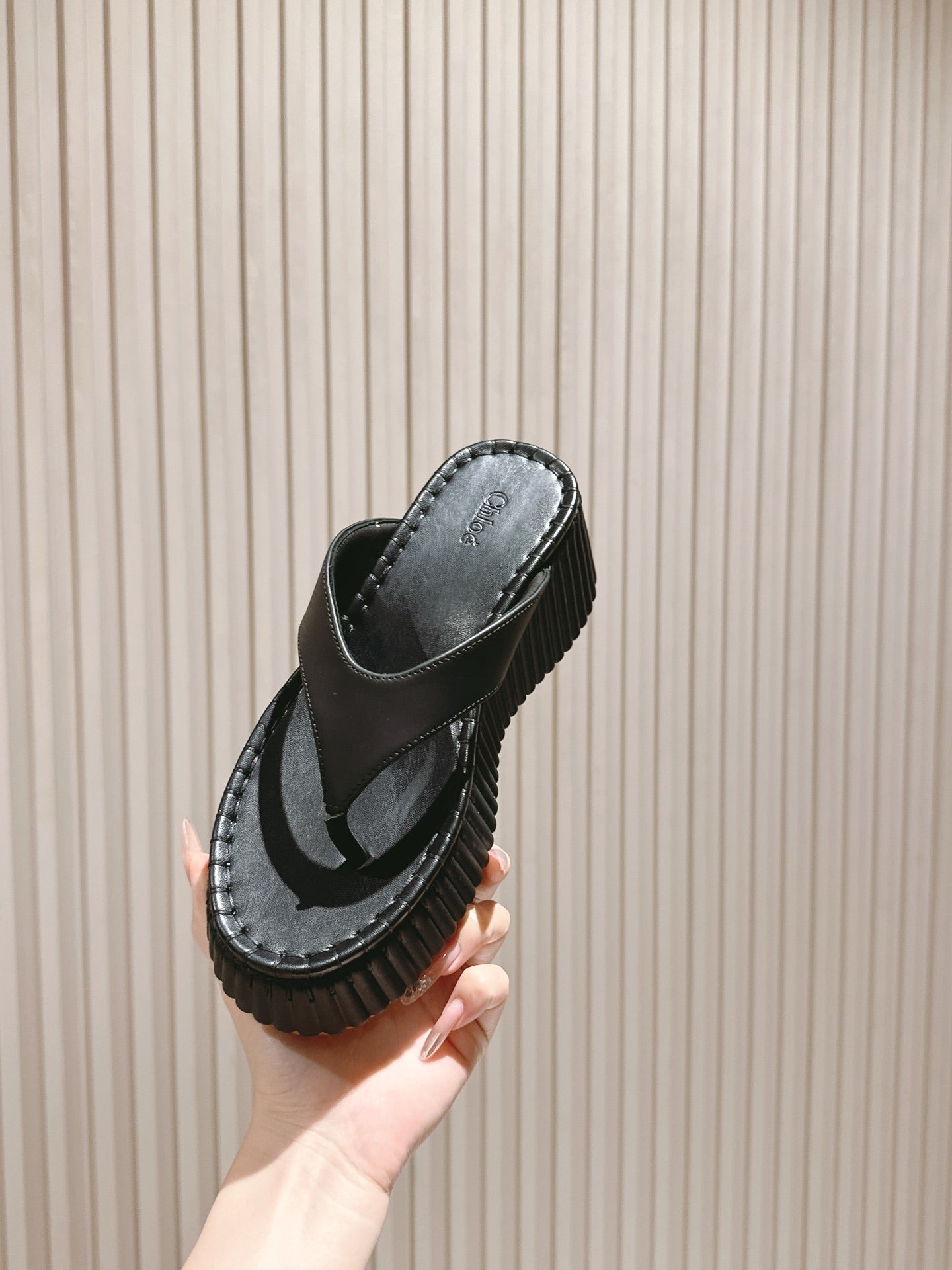 CHLOÉ 26S PLATFORM FLIP-FLOPS IN BLACK LAMBSKIN