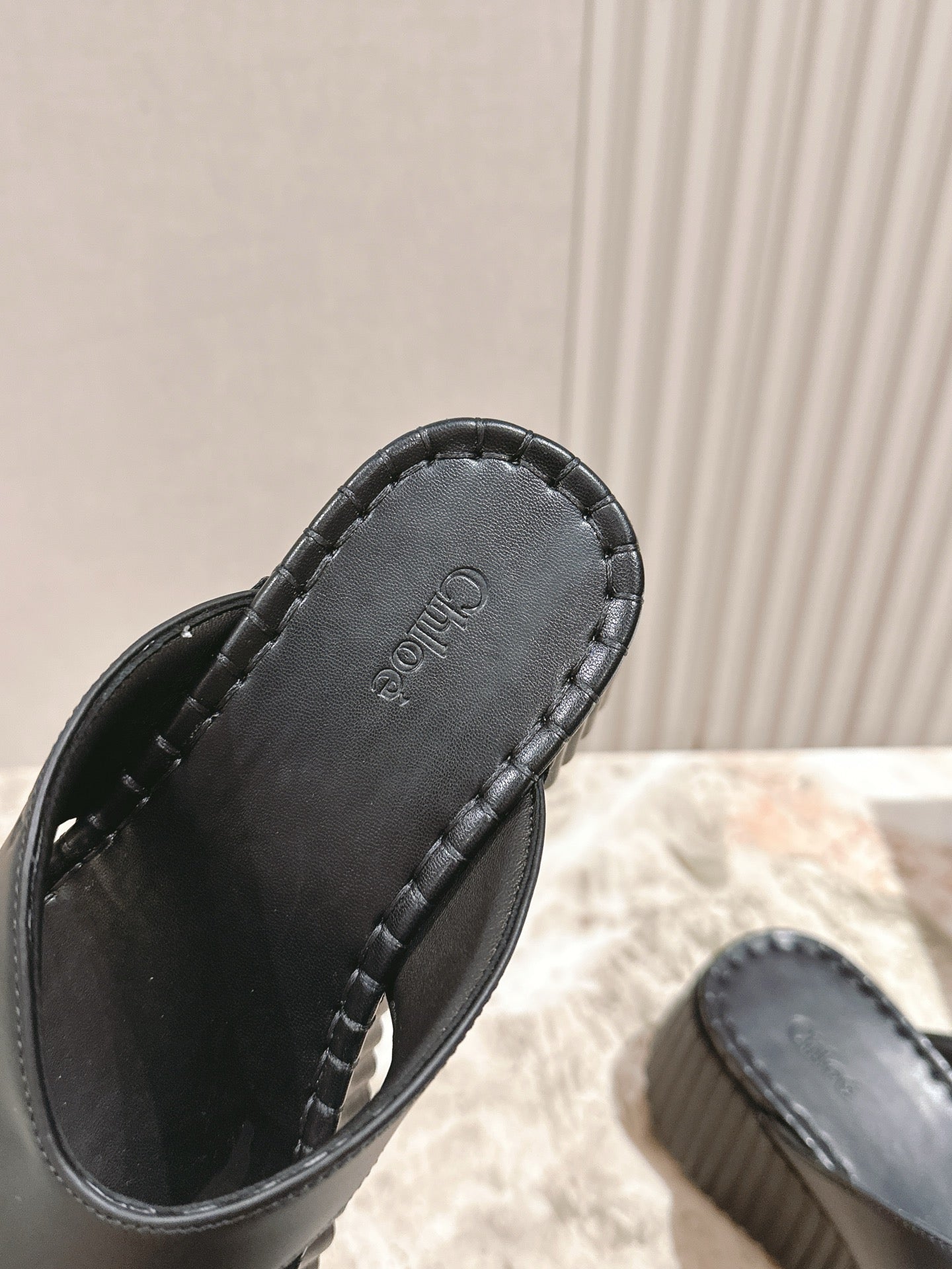 CHLOÉ 26S PLATFORM FLIP-FLOPS IN BLACK LAMBSKIN