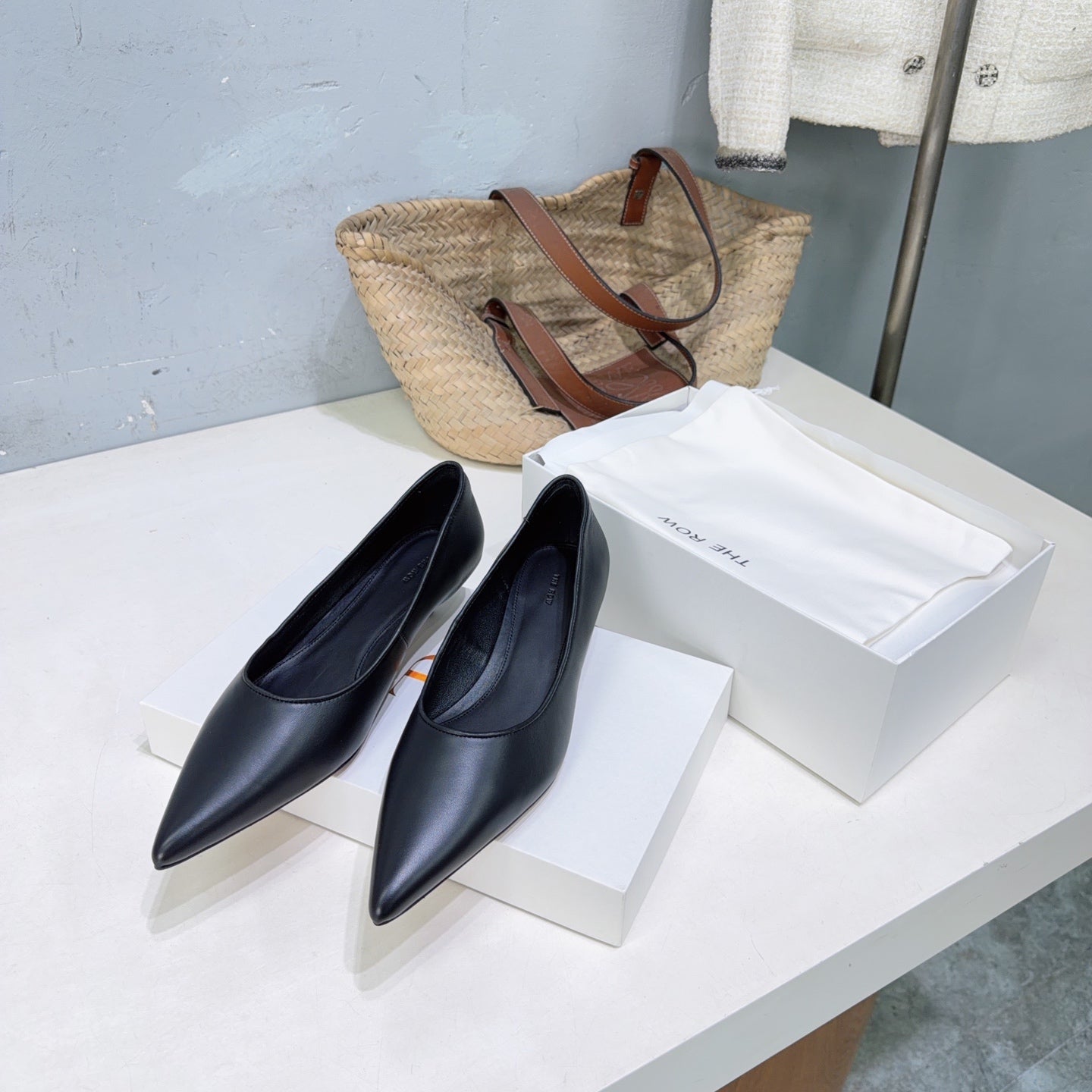 THE ROW 26S POINTED TOE PUMPS 35MM IN BLACK CALFSKIN