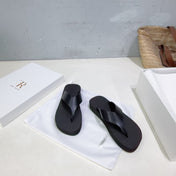 THE ROW 26S THONG SANDALS IN BLACK RUBBER AND CALFSKIN