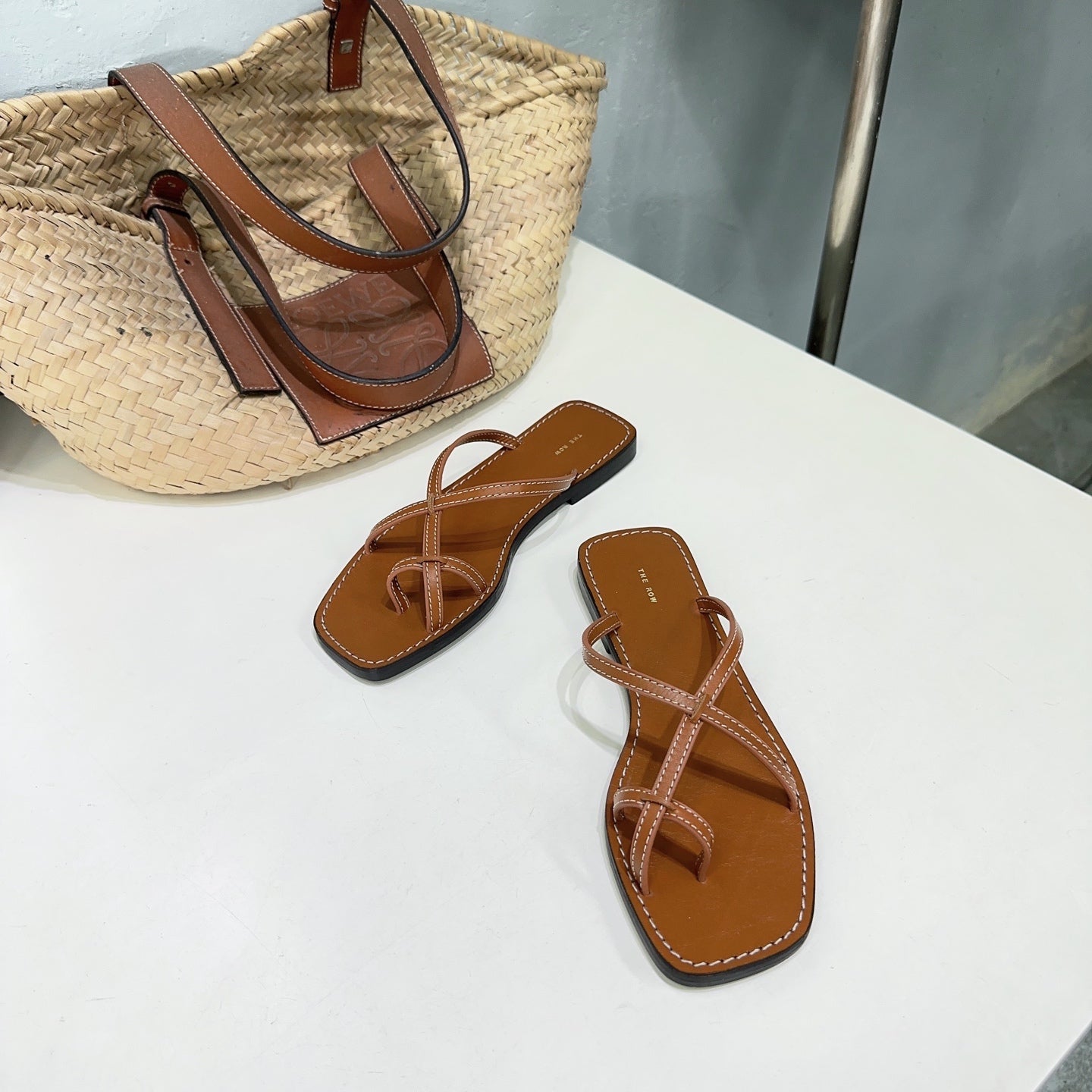 THE ROW 26S FLAT SANDALS IN CARAMEL BROWN CALFSKIN