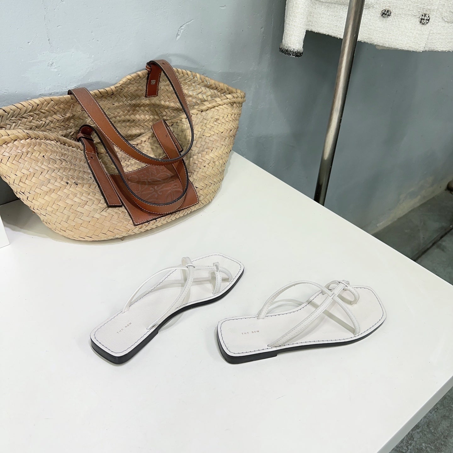 THE ROW 26S FLAT SANDALS IN WHITE CALFSKIN